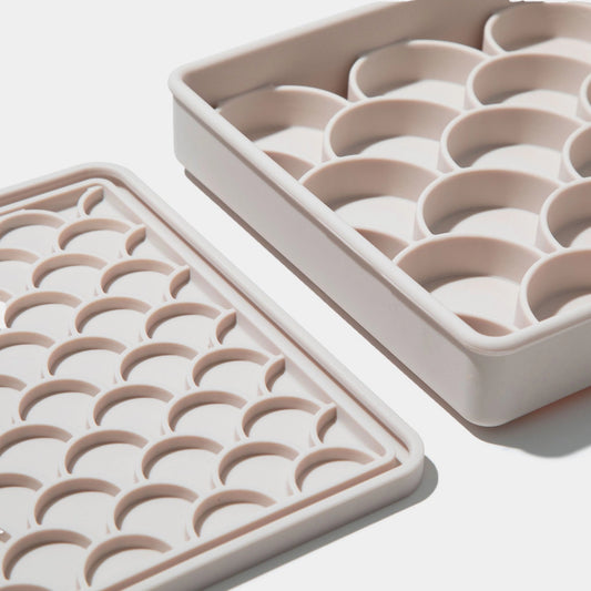 3-in-1 ‘Fish Scale’ Feeder Bowl | Sand