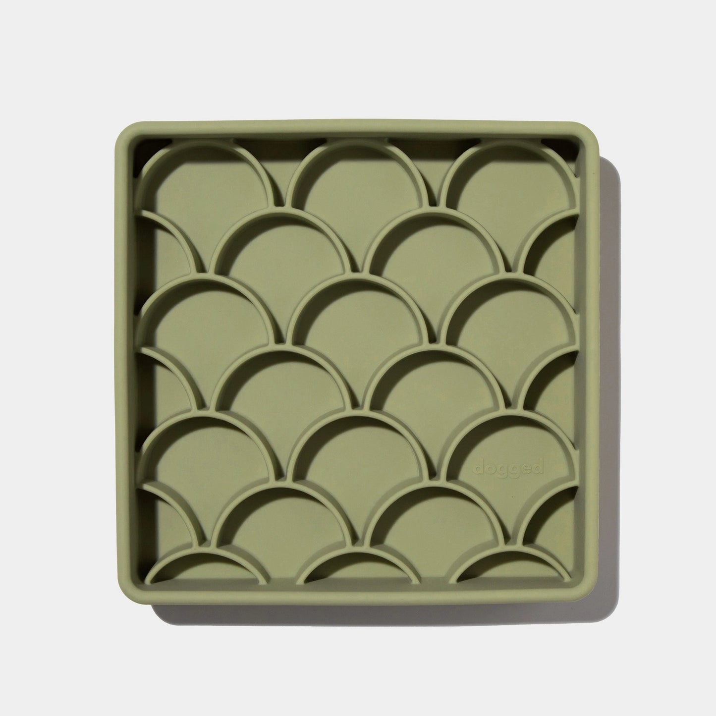 3-in-1 ‘Fish Scale’ Feeder Bowl | Olive
