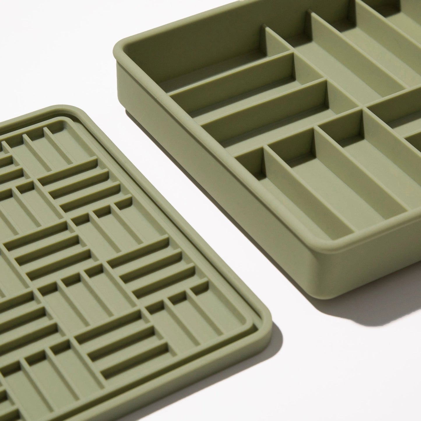 3-in-1 ‘Parquet’ Feeder Bowl | Olive