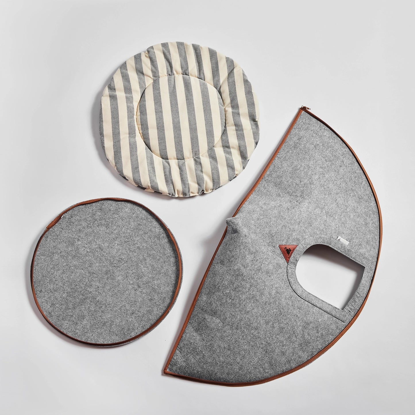 Foldable Dog House | Grey